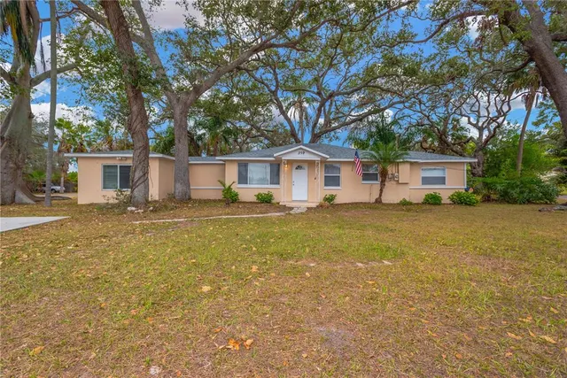 $425,000 | 559 Norfolk Street, Dunedin, FL 34698