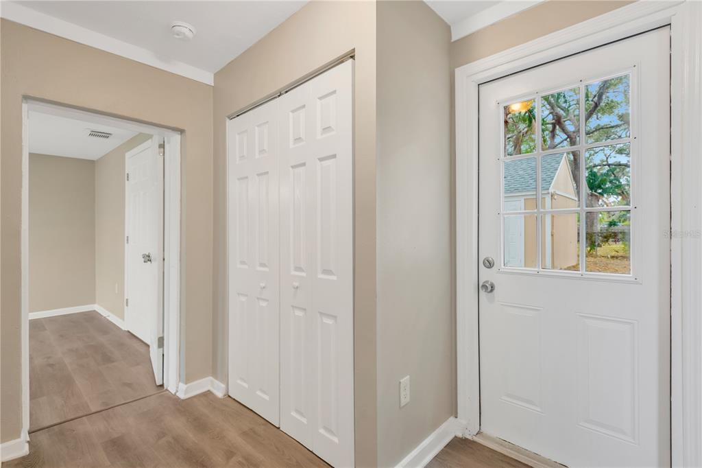 559 Norfolk Street Dunedin, FL 34698 - Photo 11 of 26