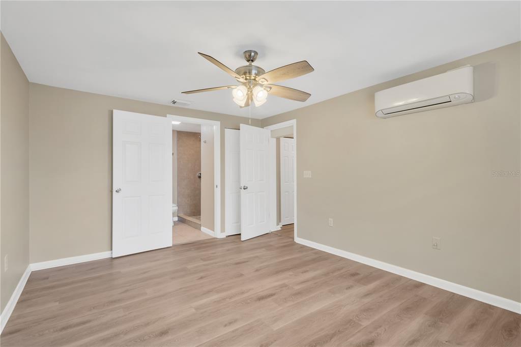559 Norfolk Street Dunedin, FL 34698 - Photo 13 of 26