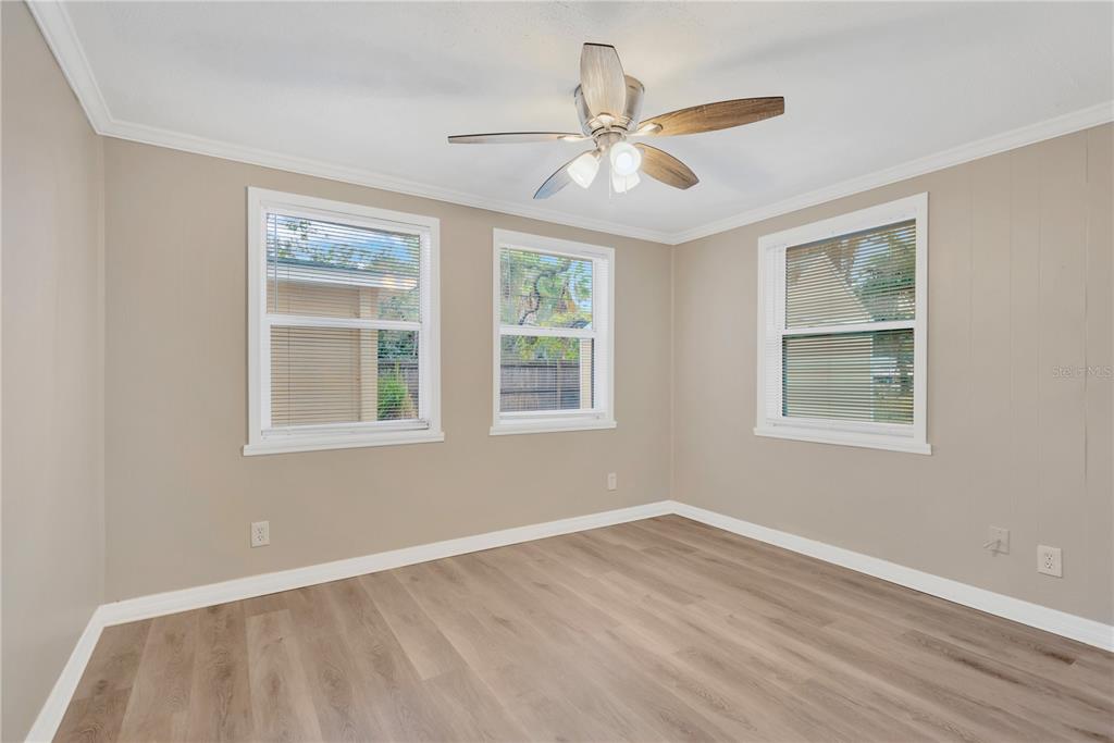 559 Norfolk Street Dunedin, FL 34698 - Photo 16 of 26