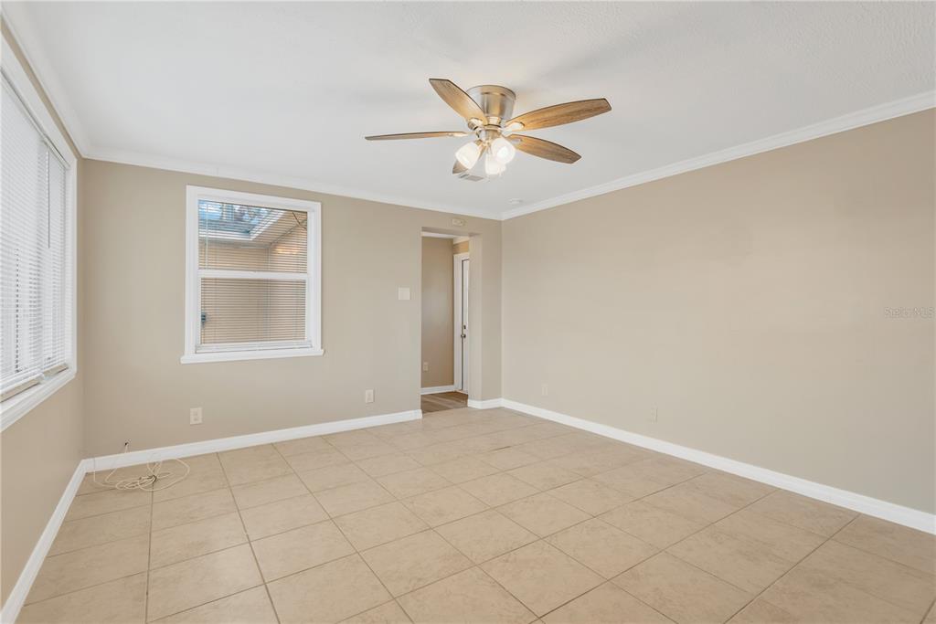 559 Norfolk Street Dunedin, FL 34698 - Photo 9 of 26