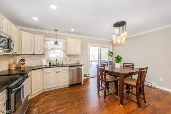 $499,000 | 26 Ridgedale Road, Lake Hopatcong, NJ 07849