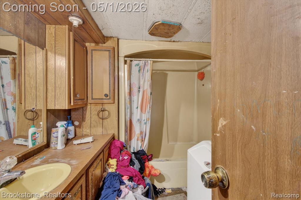 1891 Mina Road Harrison, MI 48625 - Photo 22 of 34