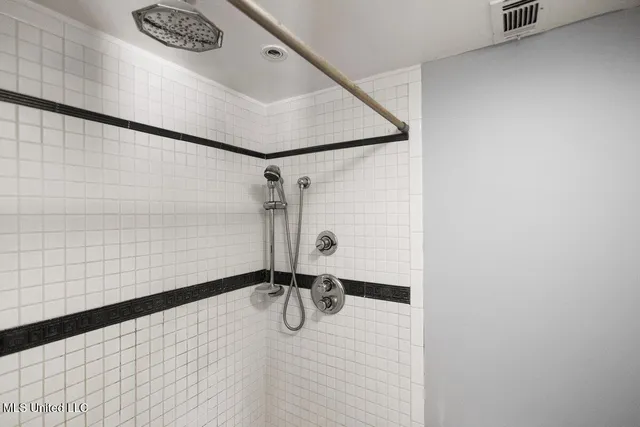 $90,000 | 5155 Wayneland Drive, Unit F6, Jackson, MS 39211