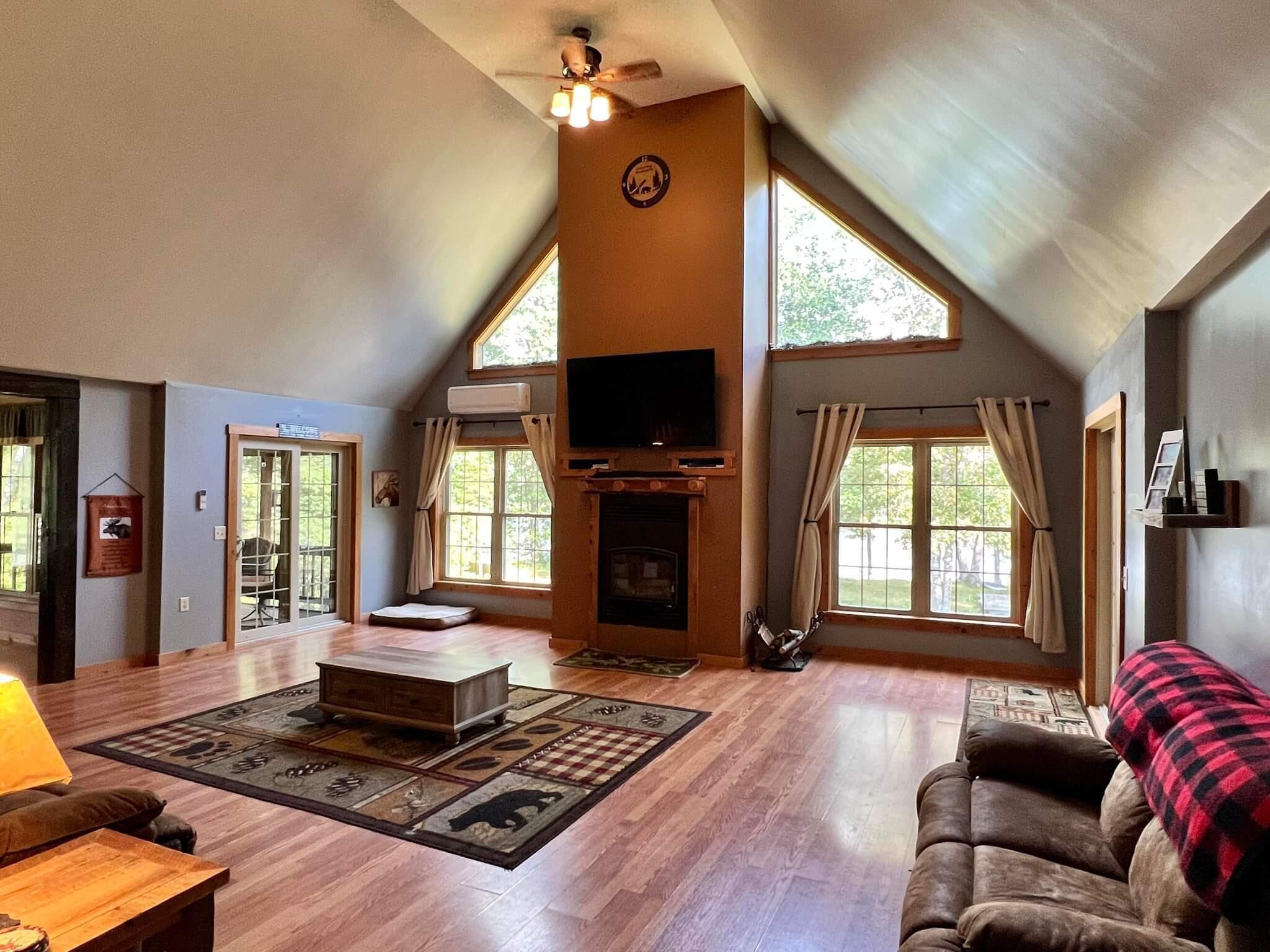 93 Loop Road Lincoln, ME 04457 - Photo 13 of 45 Beautiful Cathedral Ceilings