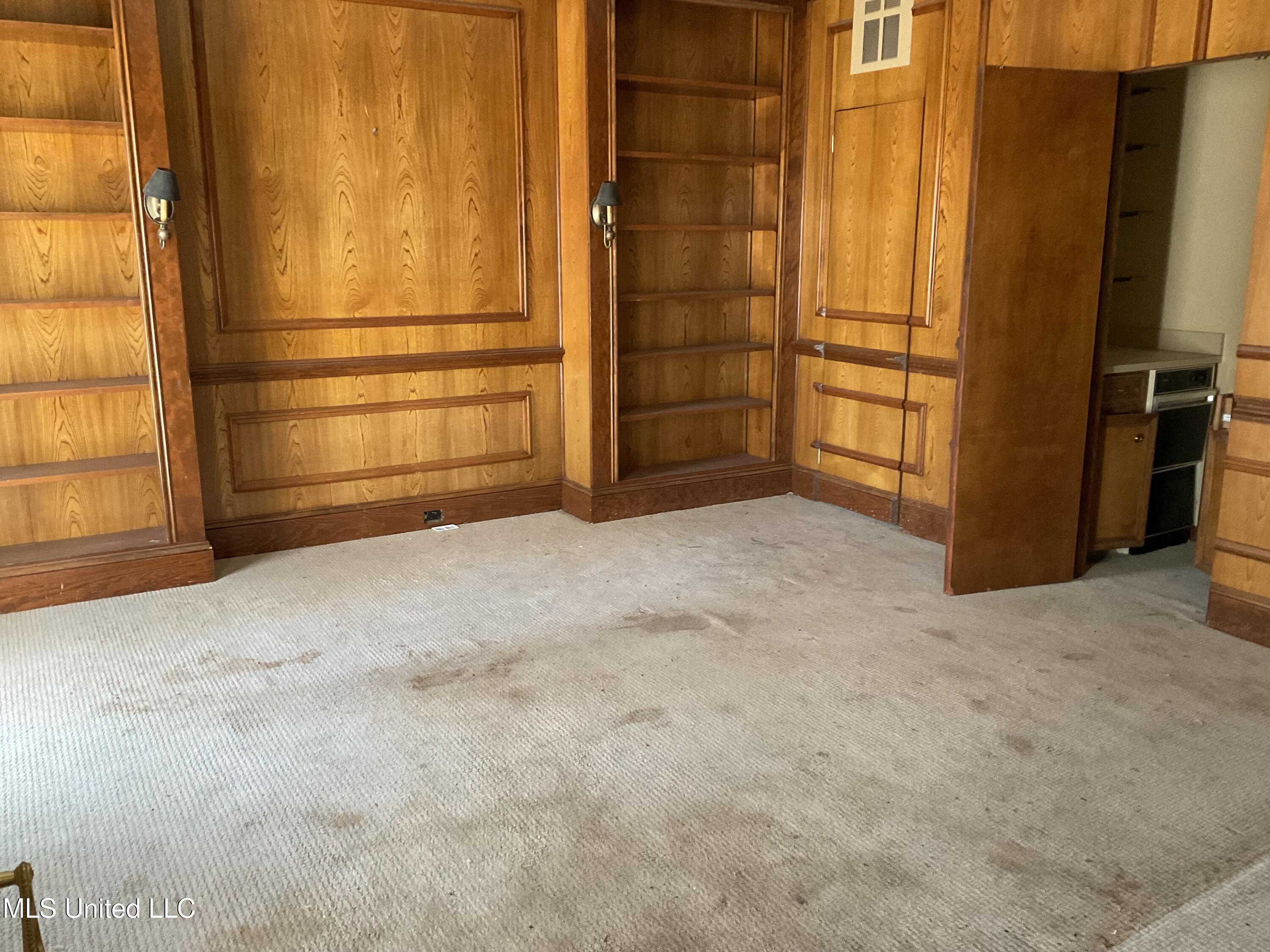 6 Moss Forest Place Jackson, MS 39211 - Photo 2 of 18 IMG_3005
