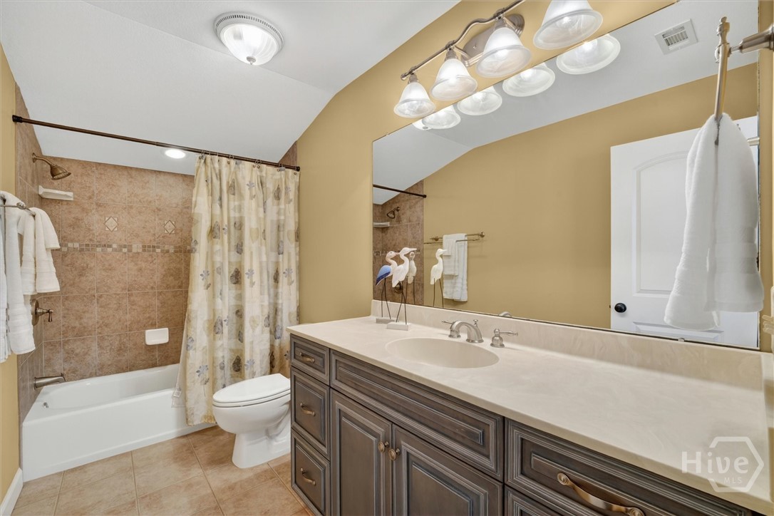 94 Rookery View Drive Midway, GA 31320 - Photo 27 of 46 Upstairs guest room ensuite bath