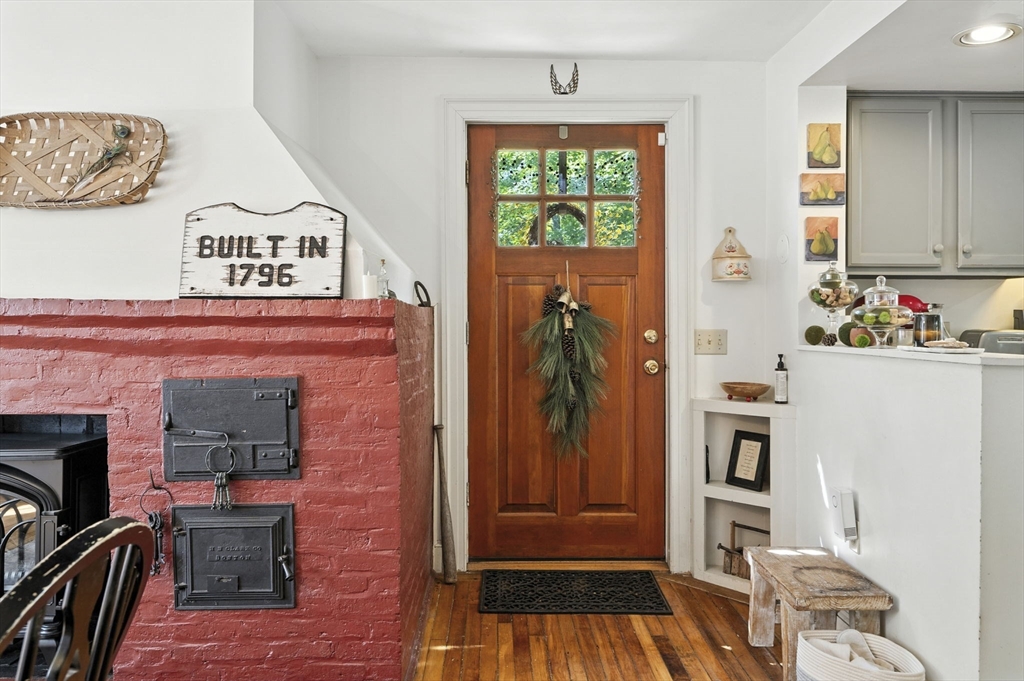 135 Central Street Georgetown, MA 01833 - Photo 3 of 42 Gallery Image 3