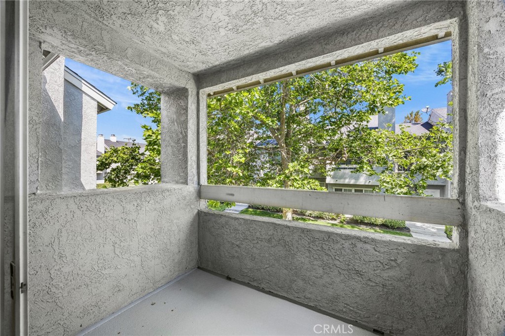 174 West Walnut Avenue, Unit B Rialto, CA 92376 - Photo 17 of 25