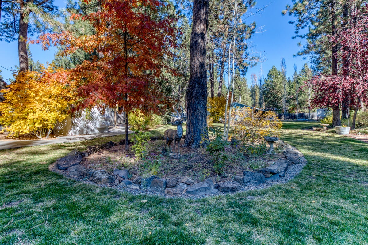 60452 Zuni Road Bend, OR 97702 - Photo 31 of 41 Zuni 18