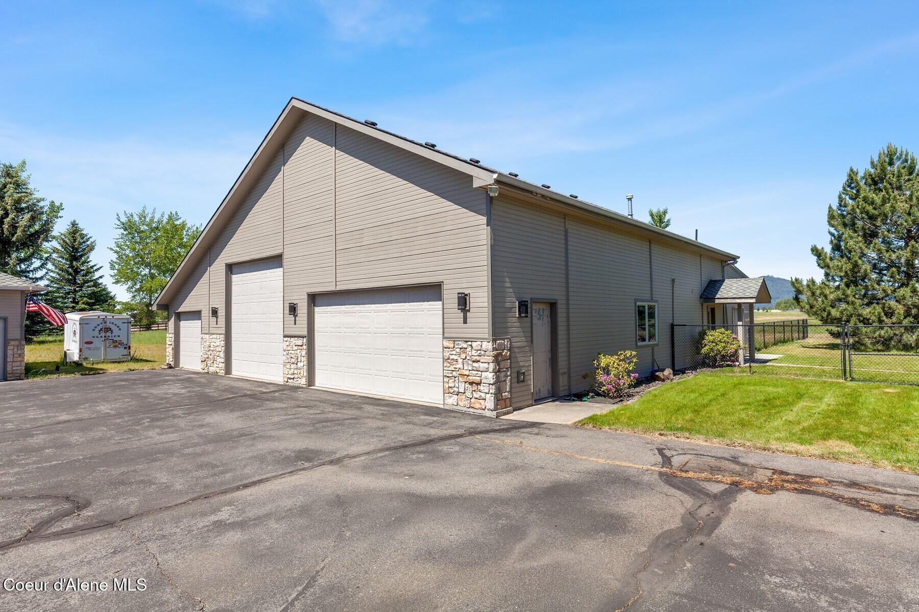 1655 West Diamond Bar Road Rathdrum, ID 83858 - Photo 29 of 55 Shop 1 - 40x50 Shop w RV Door