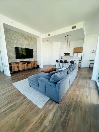 $2,400 | 9055 Southwest 73rd Court, Unit 404, Miami, FL 33156