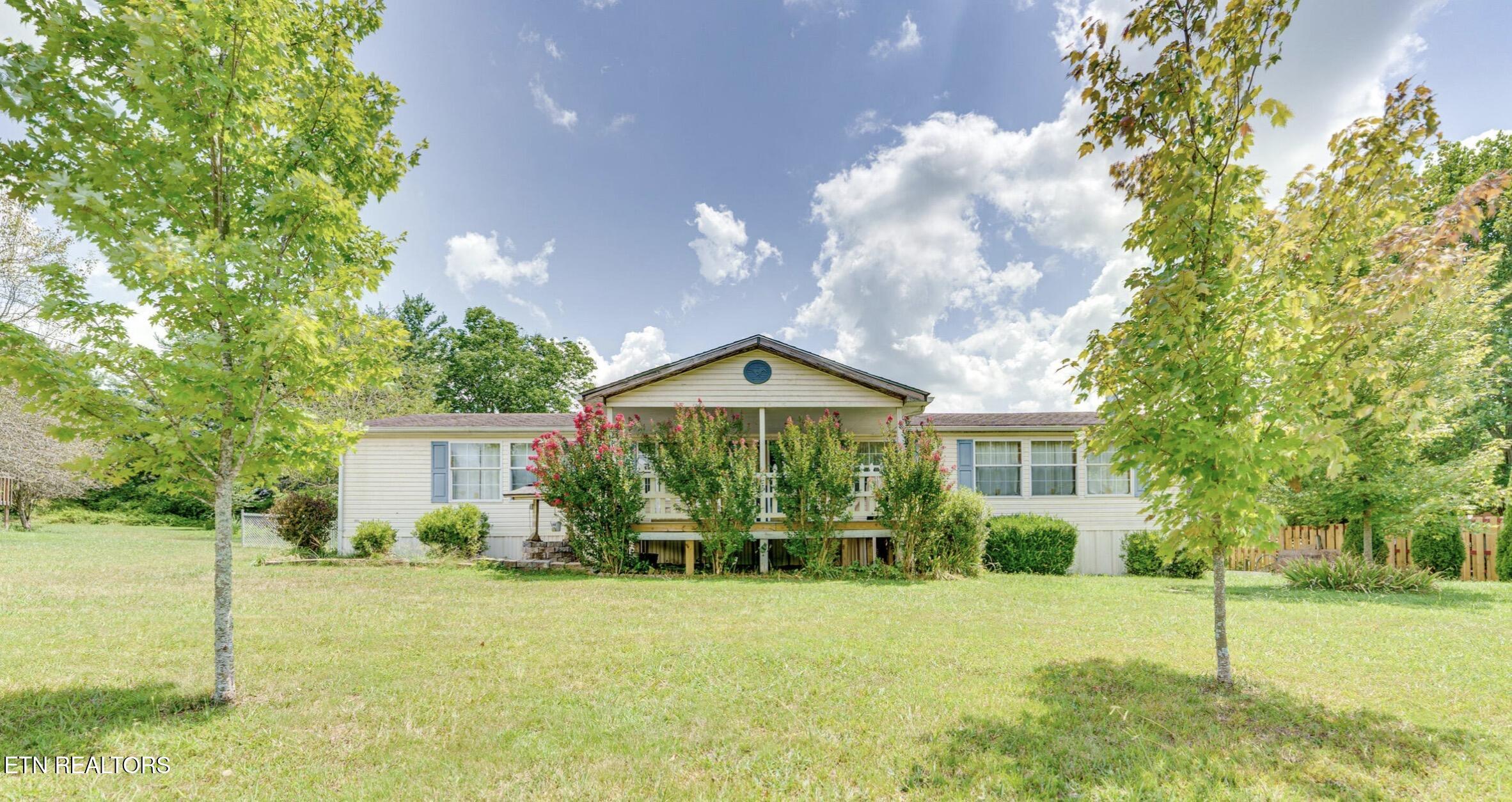 207 4th Street Corryton, TN 37721 - Photo 1 of 23 Front