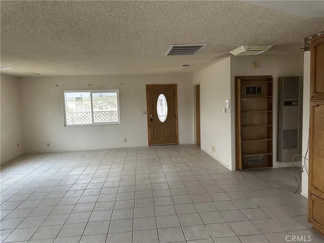 $300,000 | 38333 East End Lucerne Valley, Lucerne Valley, CA 92356