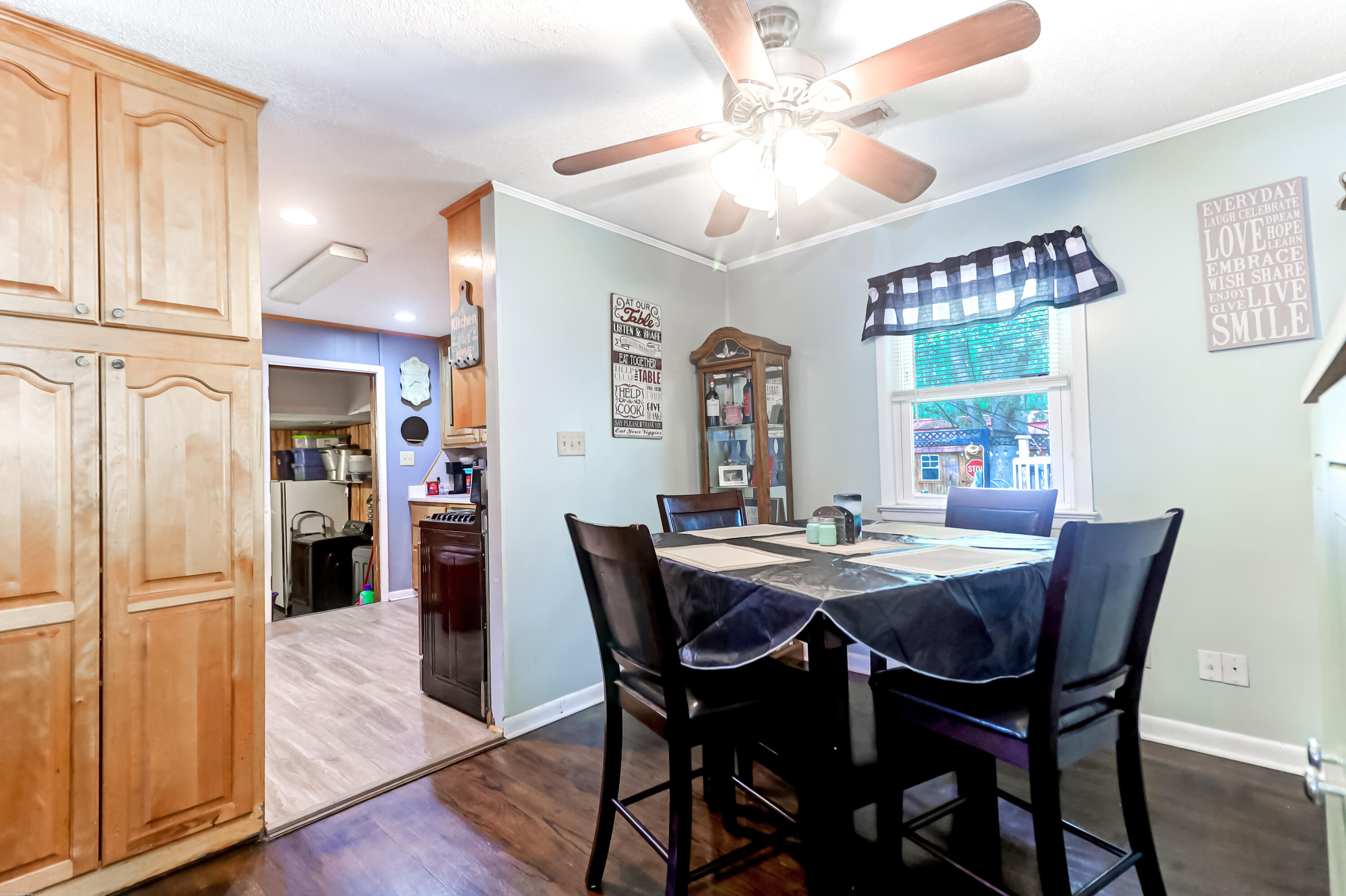 215 Arbor Road Summerville, SC 29485 - Photo 5 of 14 Dining Area