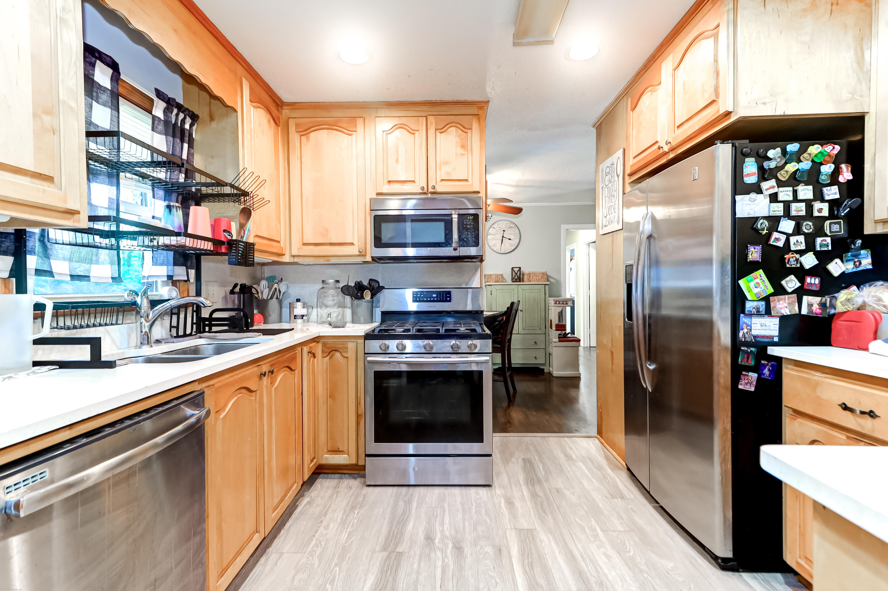 215 Arbor Road Summerville, SC 29485 - Photo 7 of 14 Kitchen