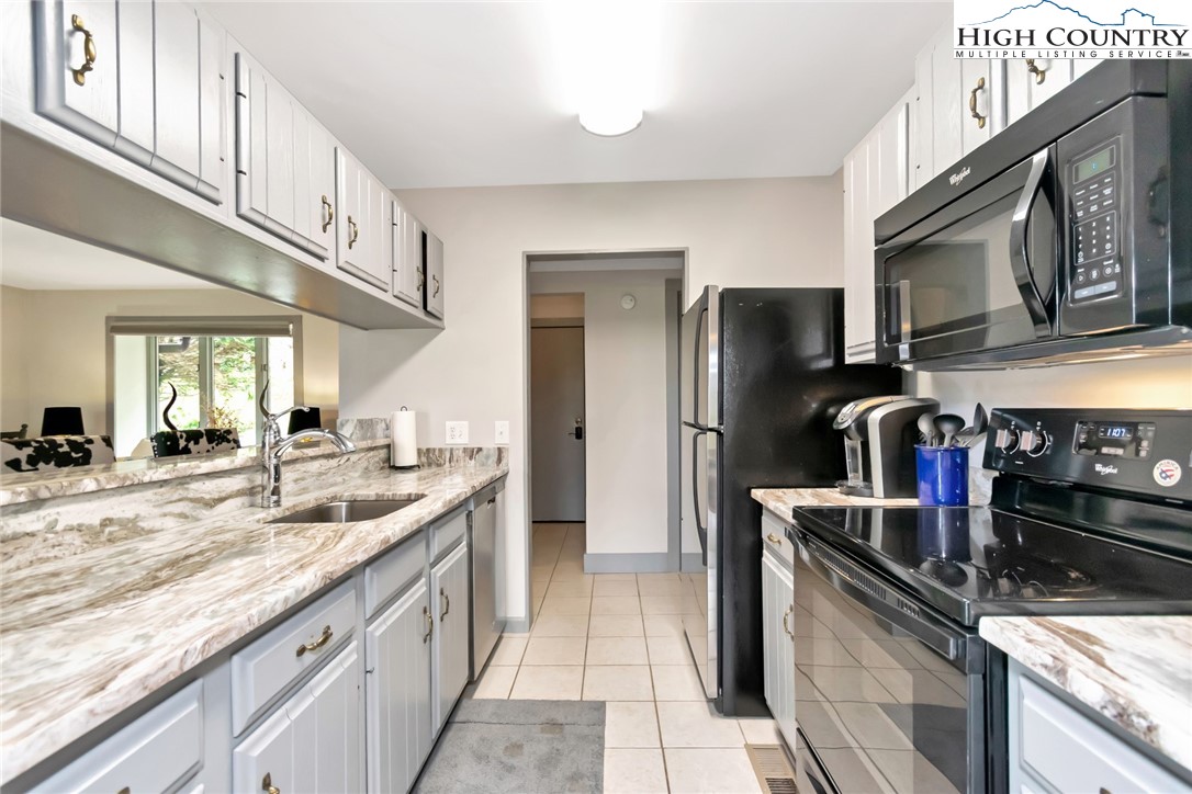 250 Ridgeview Road, Unit U72 Sugar Mountain, NC 28604 - Photo 16 of 34 Gallery Image 16