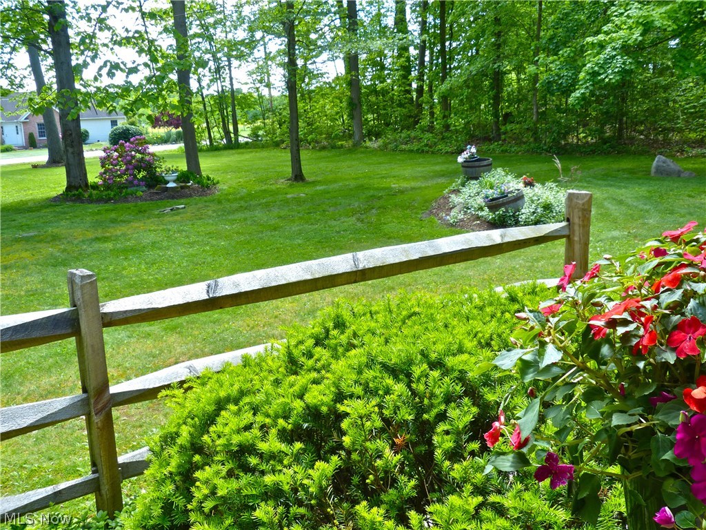 16200 Messenger Road Burton, OH 44021 - Photo 3 of 32