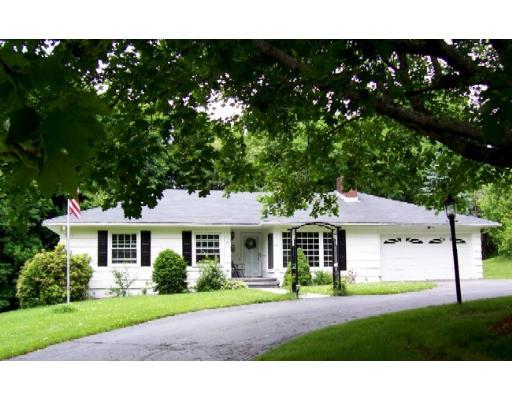 29 Chestnut Hill Road Groton, MA 01450 - Photo 1 of 9