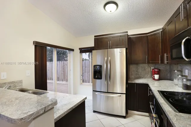 $2,950 | 14285 Southwest 176th Terrace, Miami, FL 33177