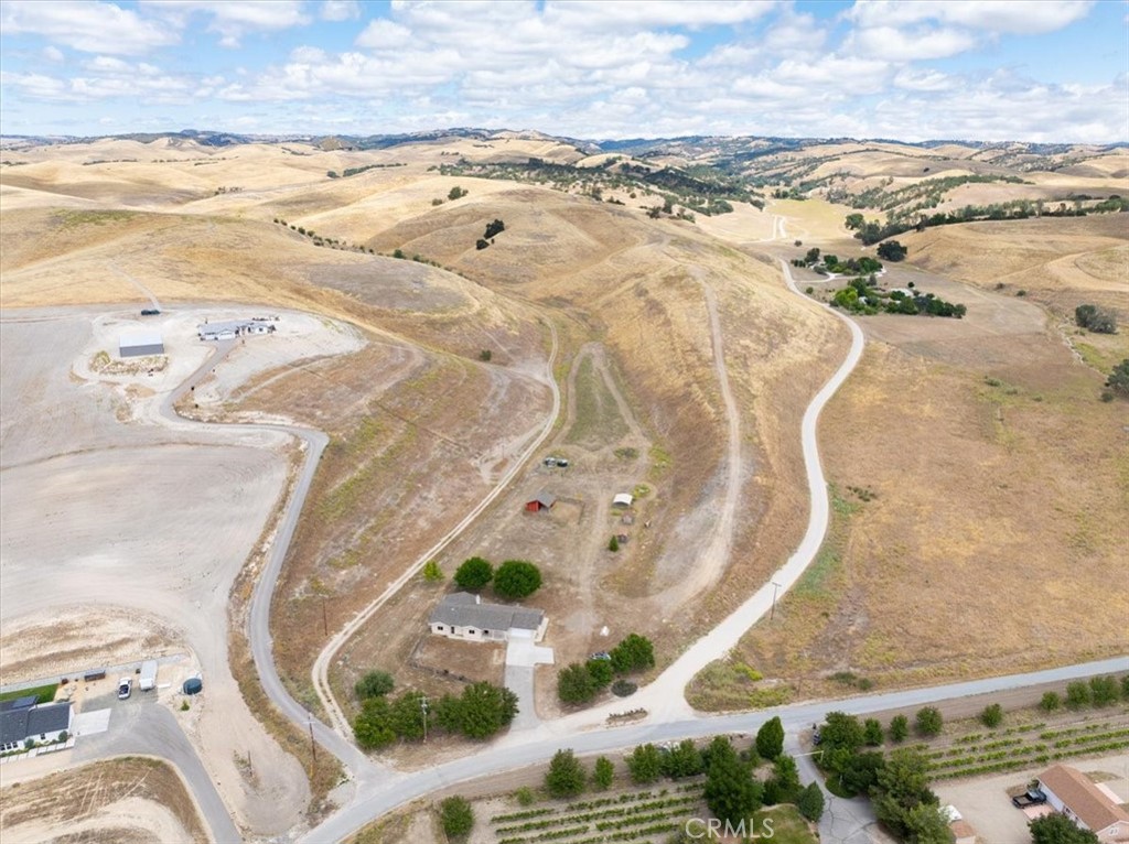 76846 Ranchita Canyon Road San Miguel, CA 93451 - Photo 51 of 51 an aerial view of residential houses with outdoor space