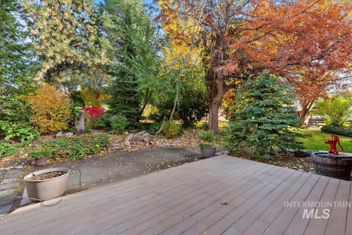 2652 Cherry Circle Emmett, ID 83617 - Photo 20 of 34