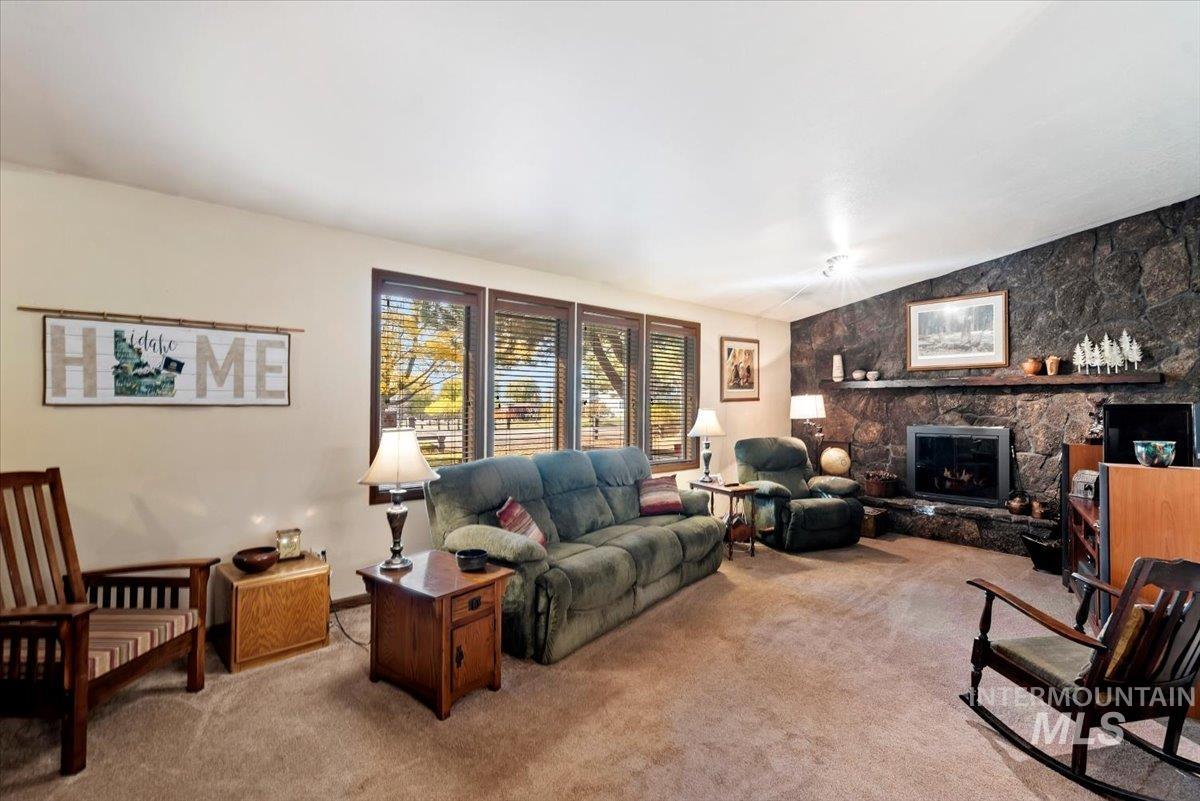 2652 Cherry Circle Emmett, ID 83617 - Photo 6 of 34