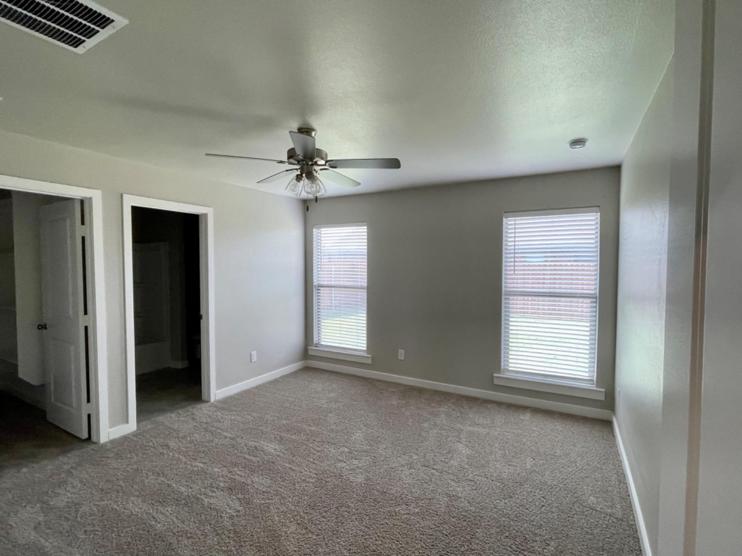 13706 Avenue R Lubbock, TX 79423 - Photo 8 of 17 Photo 8