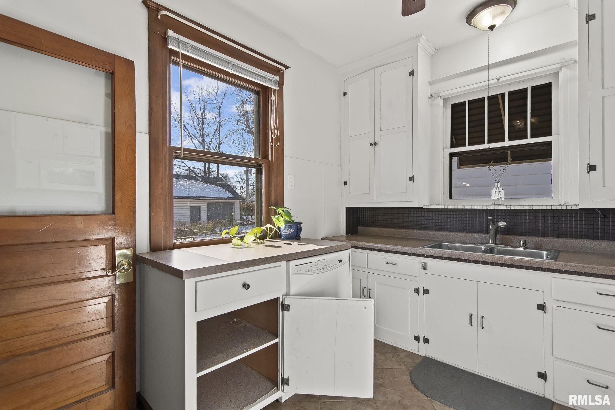 212 East Spruce Street Springfield, IL 62704 - Photo 15 of 36