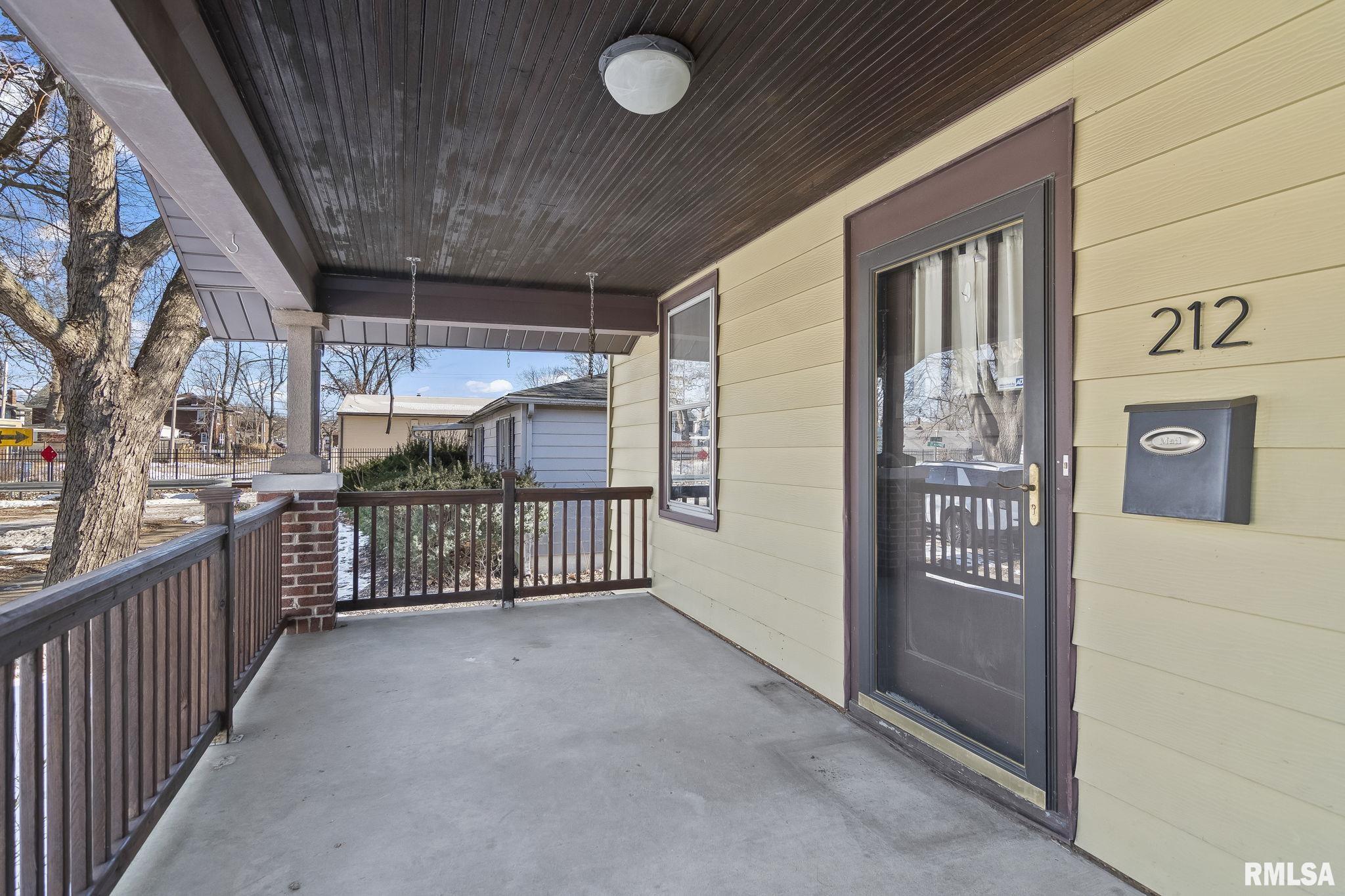 212 East Spruce Street Springfield, IL 62704 - Photo 4 of 36