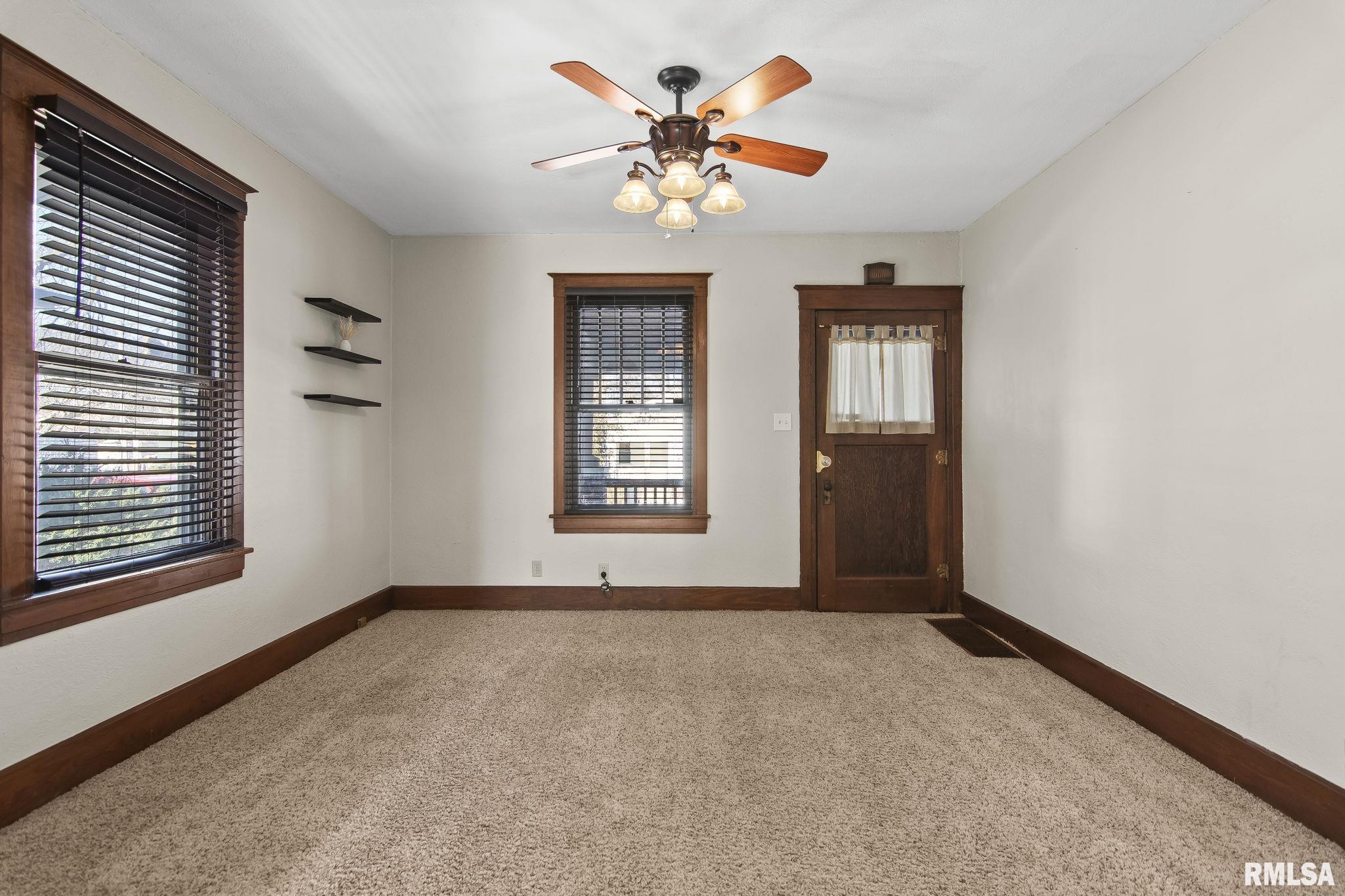 212 East Spruce Street Springfield, IL 62704 - Photo 5 of 36