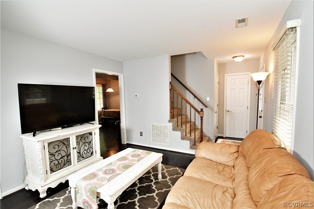 4823 Alberta Road Chesterfield, VA 23832 - Photo 3 of 29 Newer floors and freshly painted, great spot to en