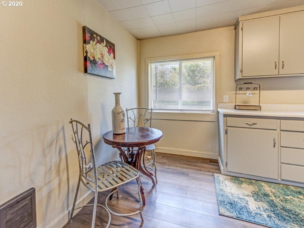 1188 35th Street Springfield, OR 97478 - Photo 11 of 25