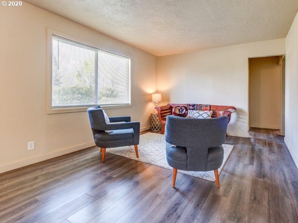 1188 35th Street Springfield, OR 97478 - Photo 5 of 25