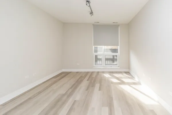 $2,600 | 1554 North Talman Avenue, Unit 205, Chicago, IL 60647