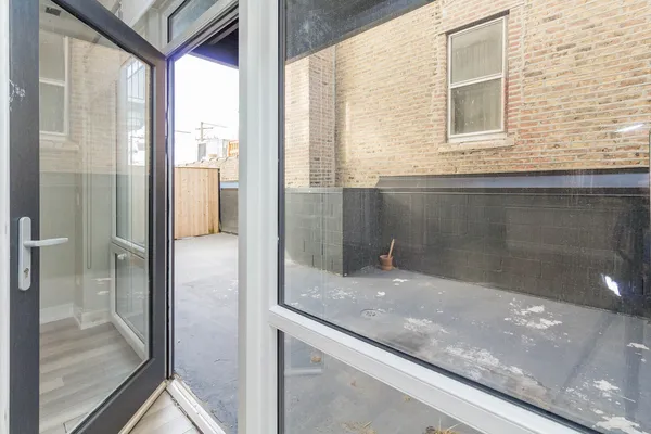 $2,600 | 1554 North Talman Avenue, Unit 205, Chicago, IL 60647