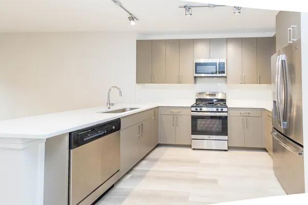 $2,600 | 1554 North Talman Avenue, Unit 205, Chicago, IL 60647