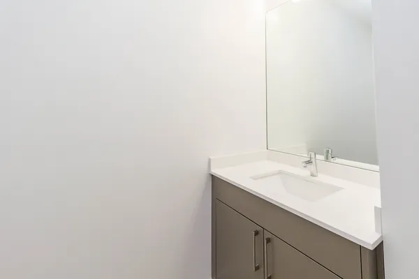 $2,600 | 1554 North Talman Avenue, Unit 205, Chicago, IL 60647