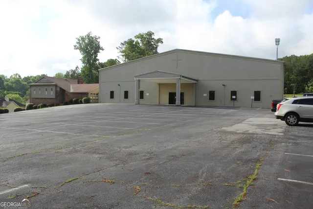 a view of a basketball court