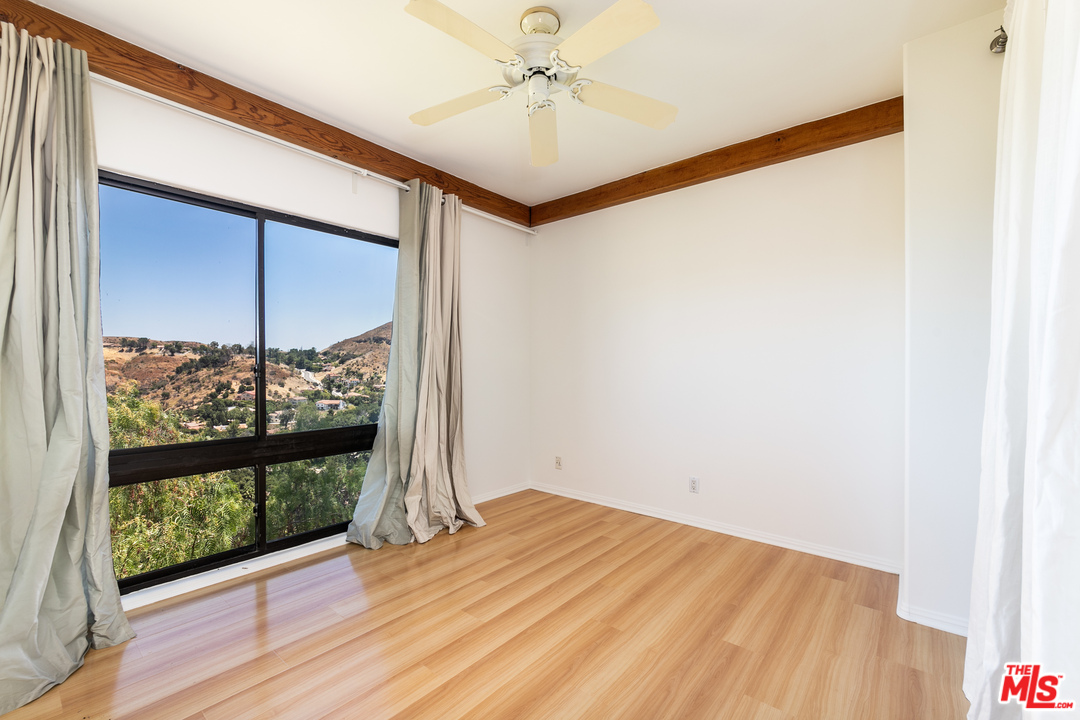 14 Stallion Road Bell Canyon, CA 91307 - Photo 22 of 36