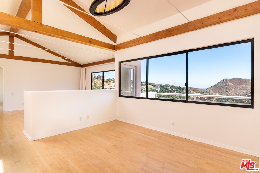 14 Stallion Road Bell Canyon, CA 91307 - Photo 7 of 36