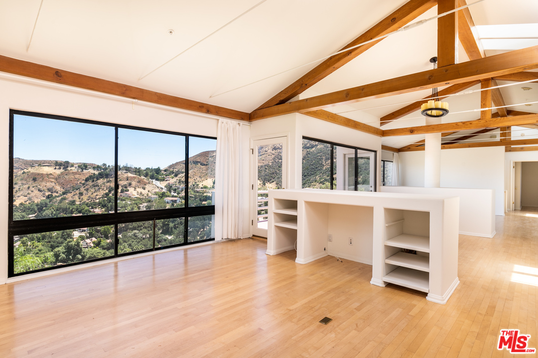 14 Stallion Road Bell Canyon, CA 91307 - Photo 10 of 36