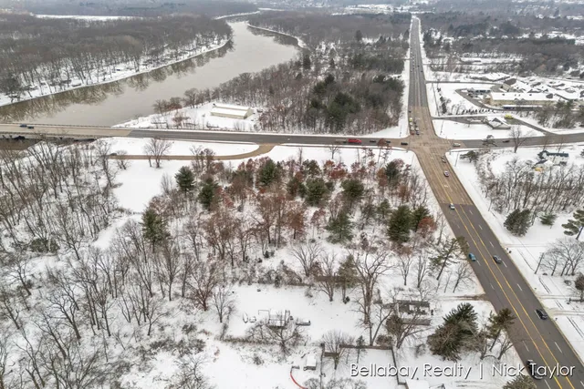 $170,000 | 6130 West River Drive Northeast, Belmont, MI 49306