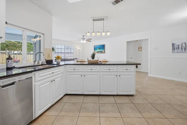 $550,000 | 2810 Lee Trevino Court, Shalimar, FL 32579