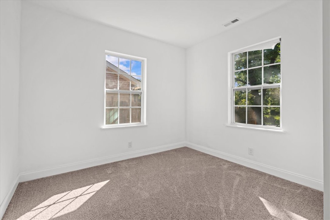 99 Allen Avenue Spartanburg, SC 29303 - Photo 13 of 27