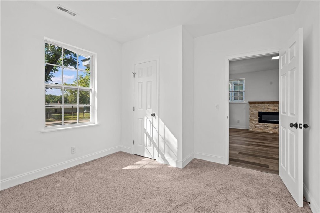 99 Allen Avenue Spartanburg, SC 29303 - Photo 14 of 27