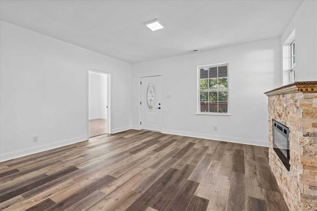 99 Allen Avenue Spartanburg, SC 29303 - Photo 7 of 27