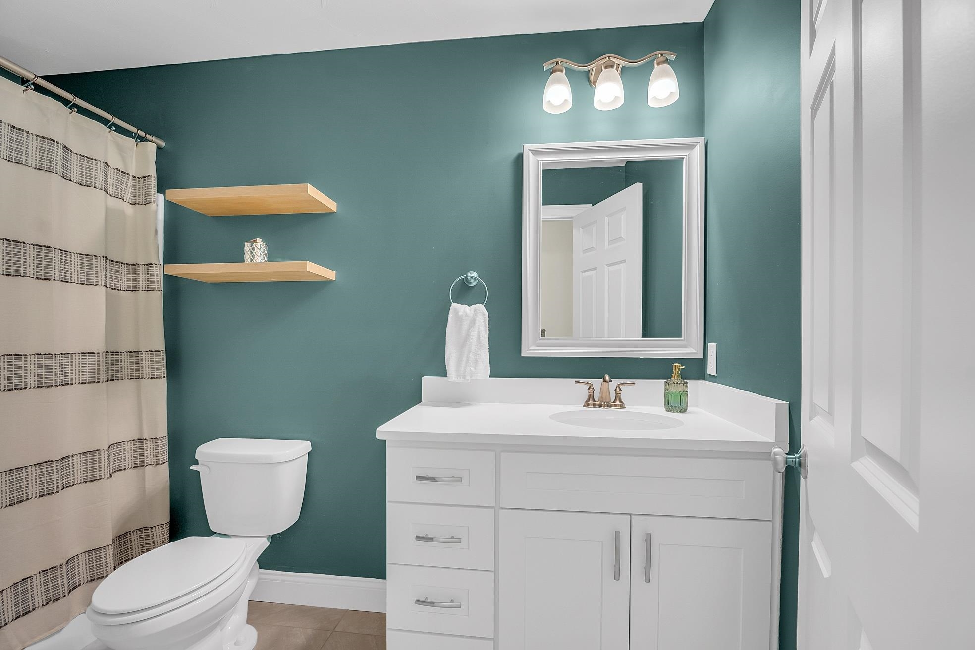 29 Cypress Circle Exeter, NH 03833 - Photo 20 of 43