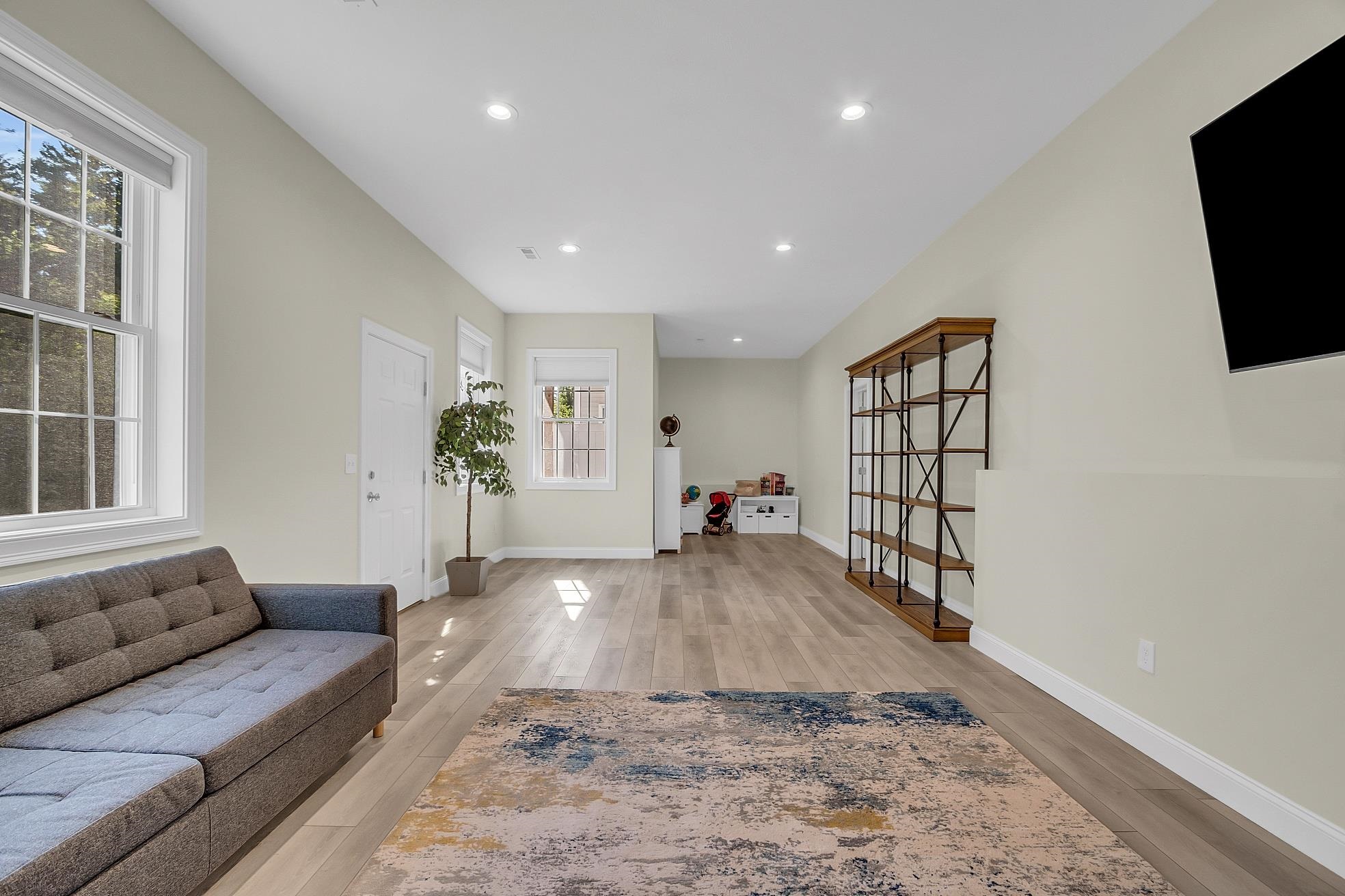 29 Cypress Circle Exeter, NH 03833 - Photo 32 of 43