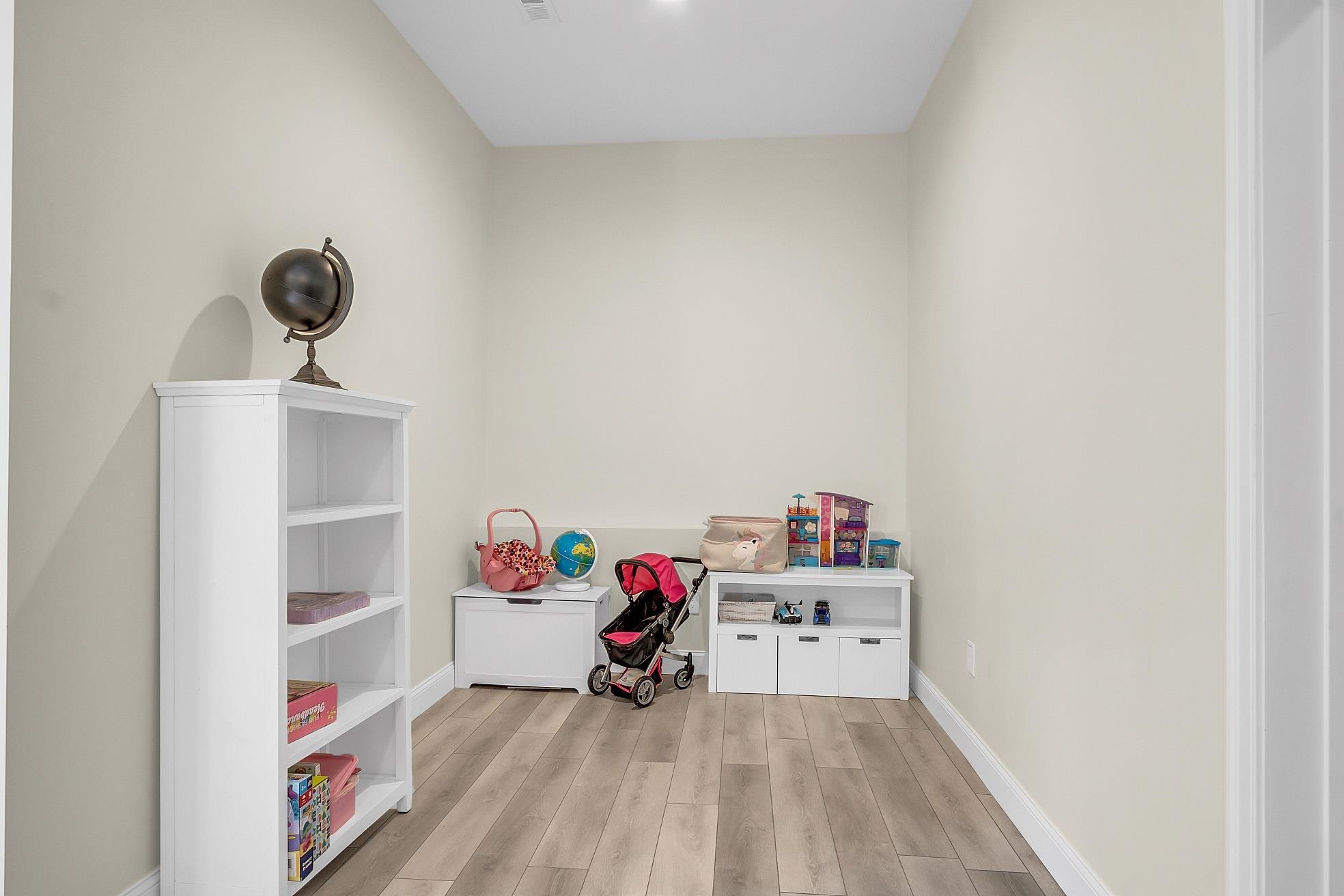 29 Cypress Circle Exeter, NH 03833 - Photo 33 of 43